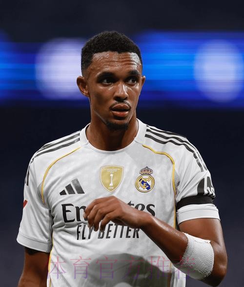 西媒:皇马今夏或有多人离队 阿诺德之外再签3人 西媒:皇马今夏或有多人离队 阿诺德之外再签3人